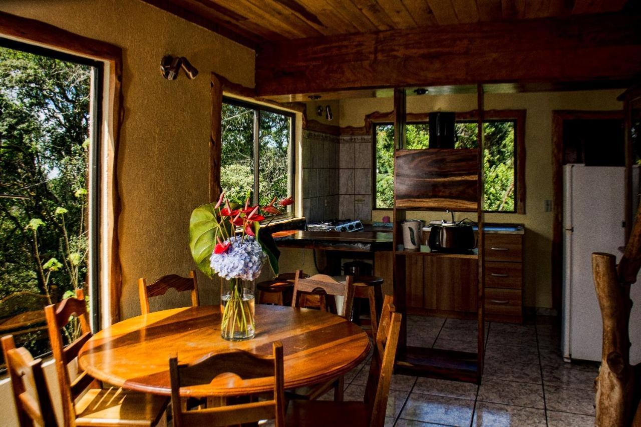 Cabinas Capulin & Farm Farm stay *