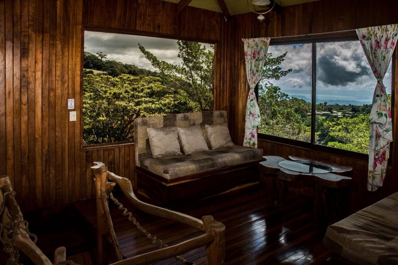 Cabinas Capulin & Farm Farm stay *