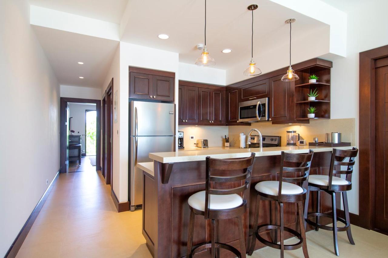 360 Splendor Del Pacifico Residences