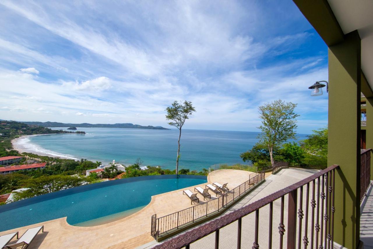 360 Splendor Del Pacifico Residences Hotel *