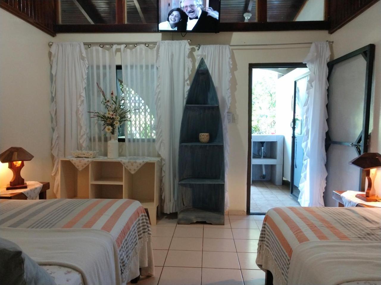 Zullymar Aptos * Tamarindo