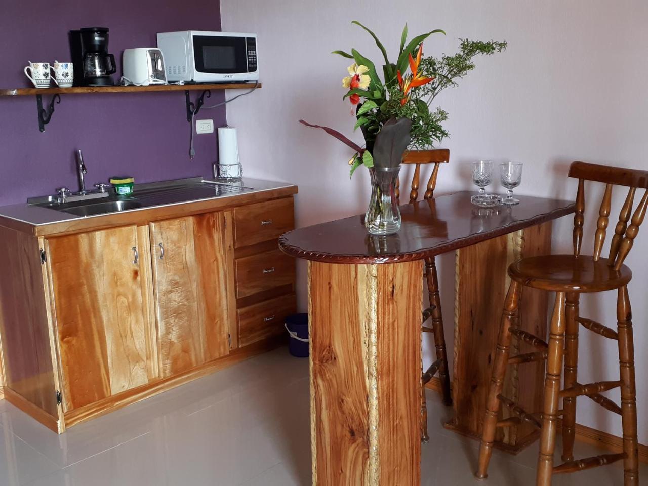 Lodge Manolo Corcovado, Ocean & Forest View Lodge, Bar & Restaurant *