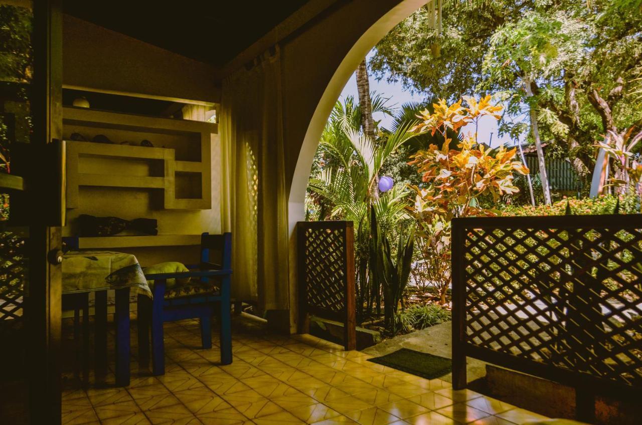 Zullymar Aptos Aparthotel
