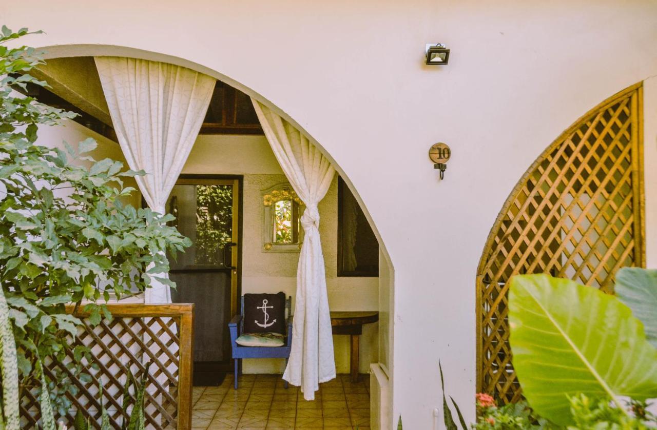 Aparthotel Zullymar Aptos Tamarindo