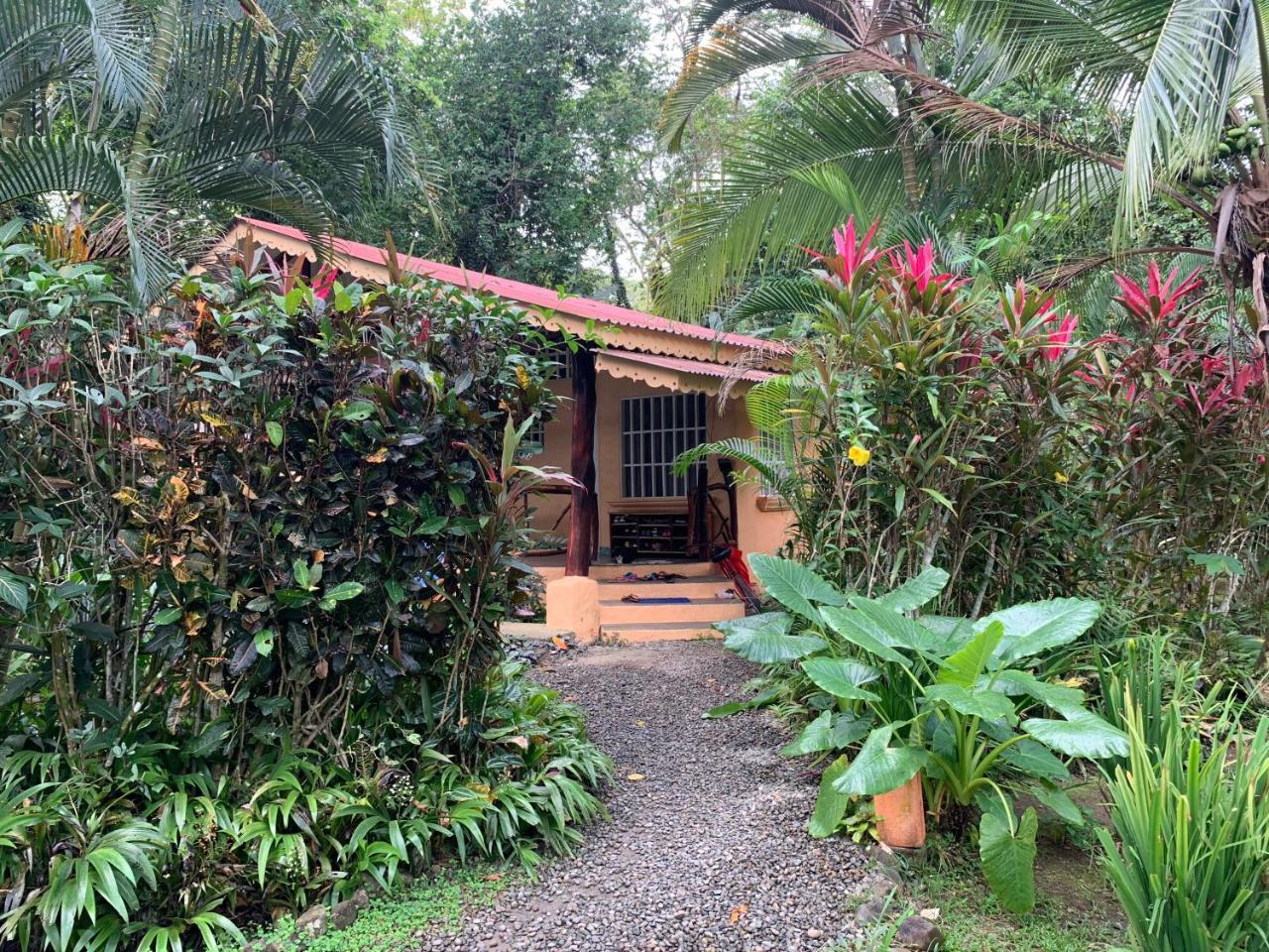 Luna Caribena Village