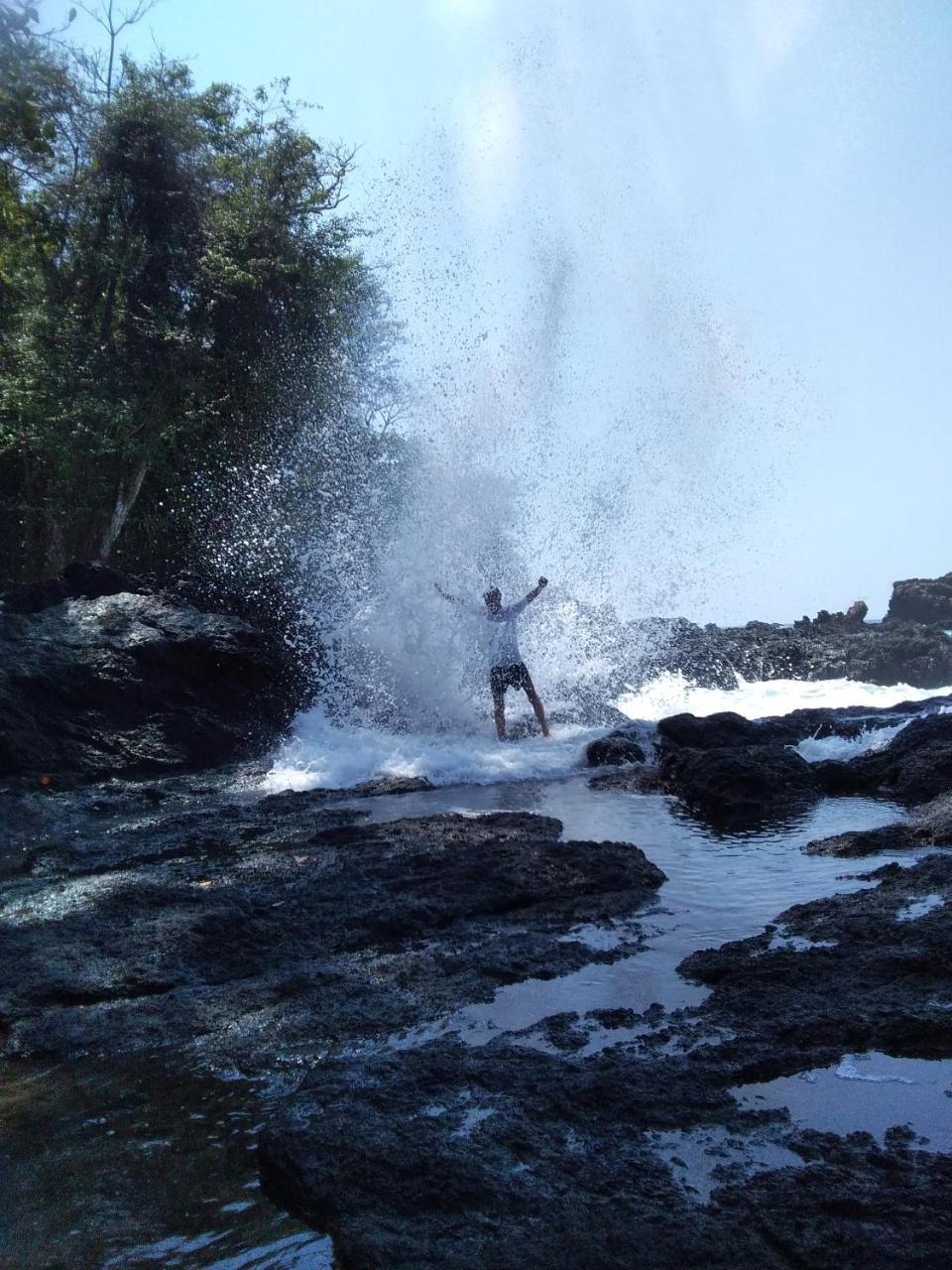 Yafeth Osa Drake Bay