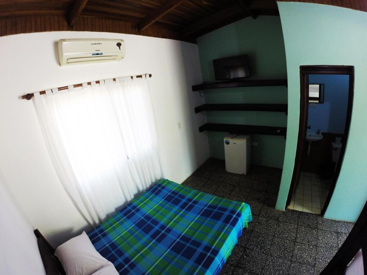 Tsunami Hostel *
