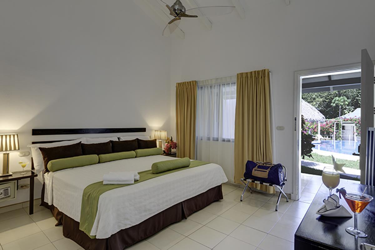Hotel Seis Playas Tamarindo