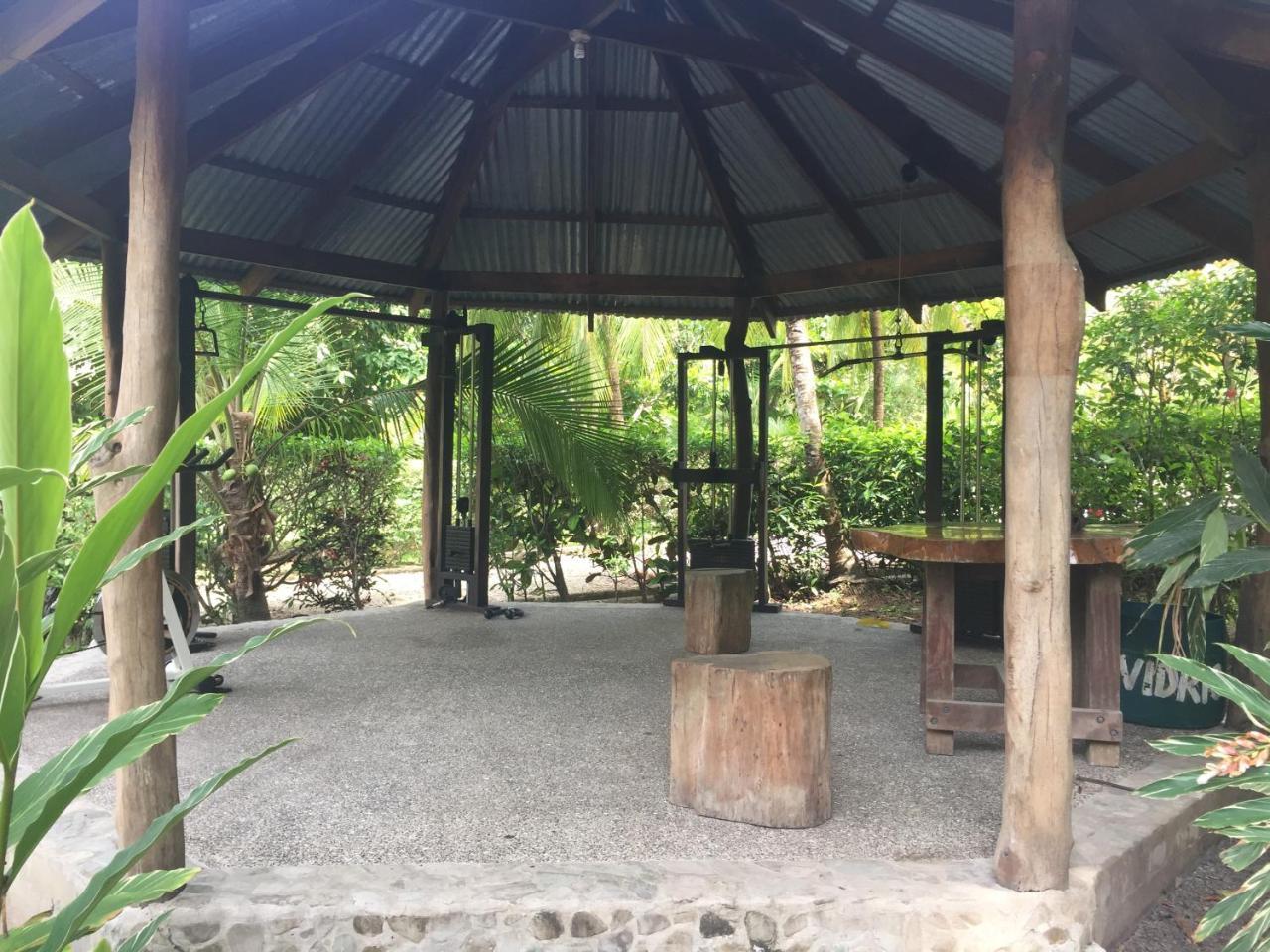 Mal Pais Surf Camp 2* Playa Santa Teresa (Puntarenas)