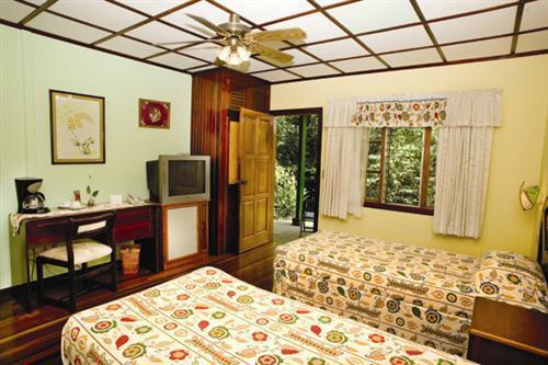 Hotel Lands In And La Fortuna