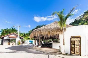 Hotel Fatdaddy's Cabinas Potrero (Guanacaste)