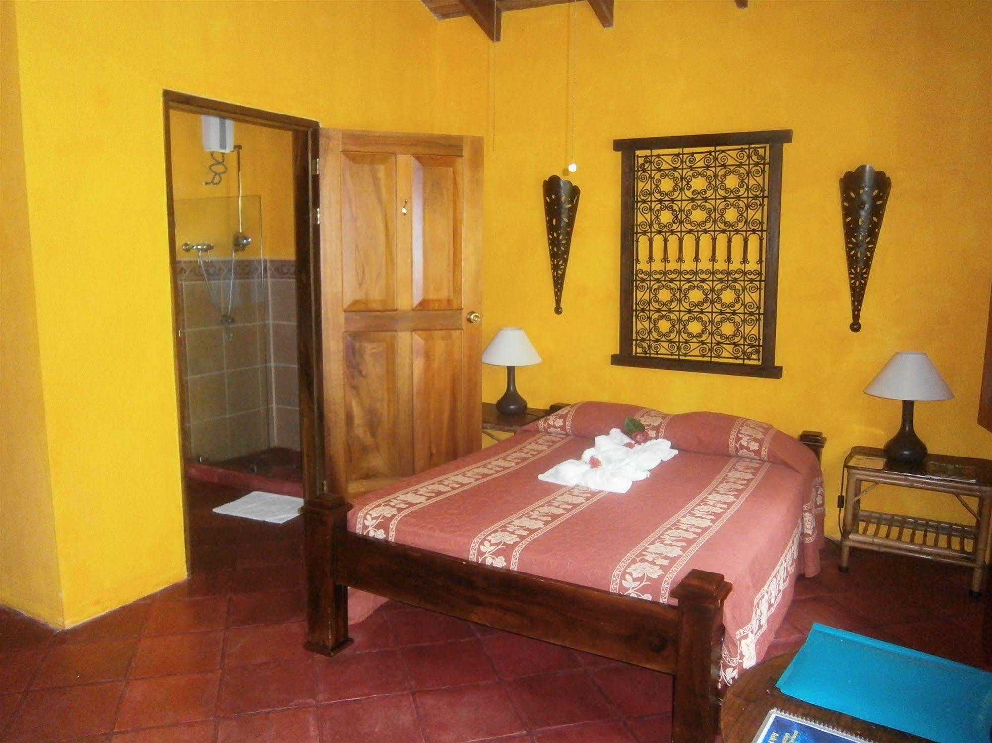 La Palapa Hotel Portalon