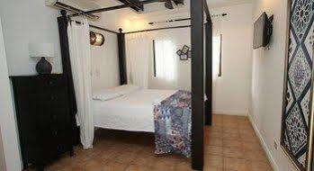 Fatdaddy's Cabinas Hotel Potrero (Guanacaste)