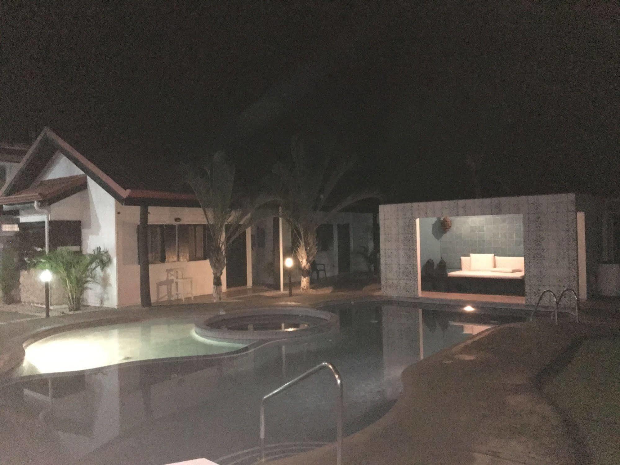 Fatdaddy's Cabinas Hotel 4*