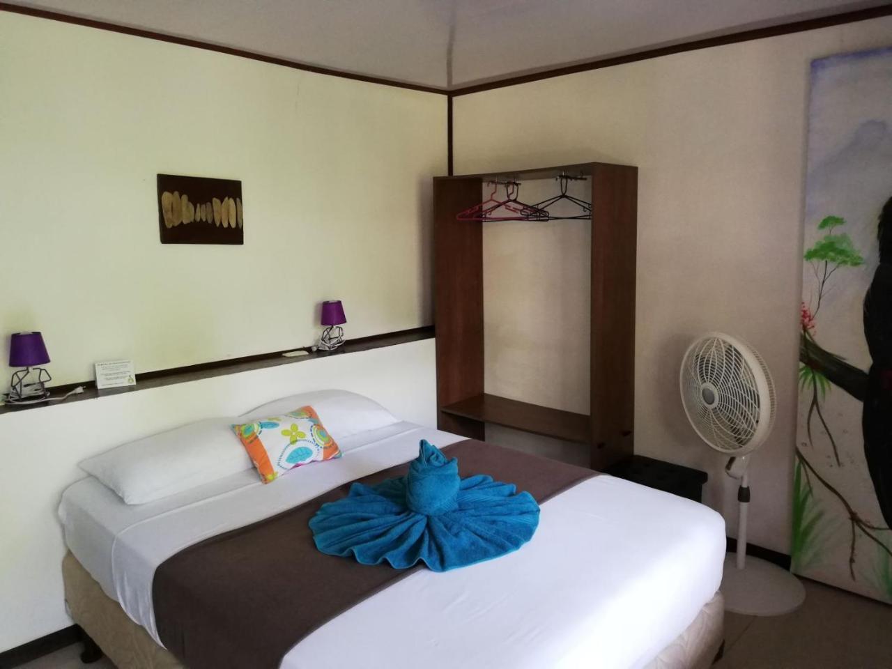 Hostel Aracari Garden