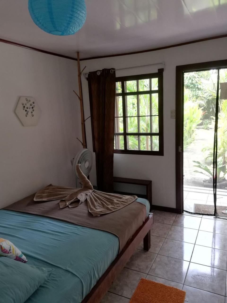 Aracari Garden Hostel Tortuguero