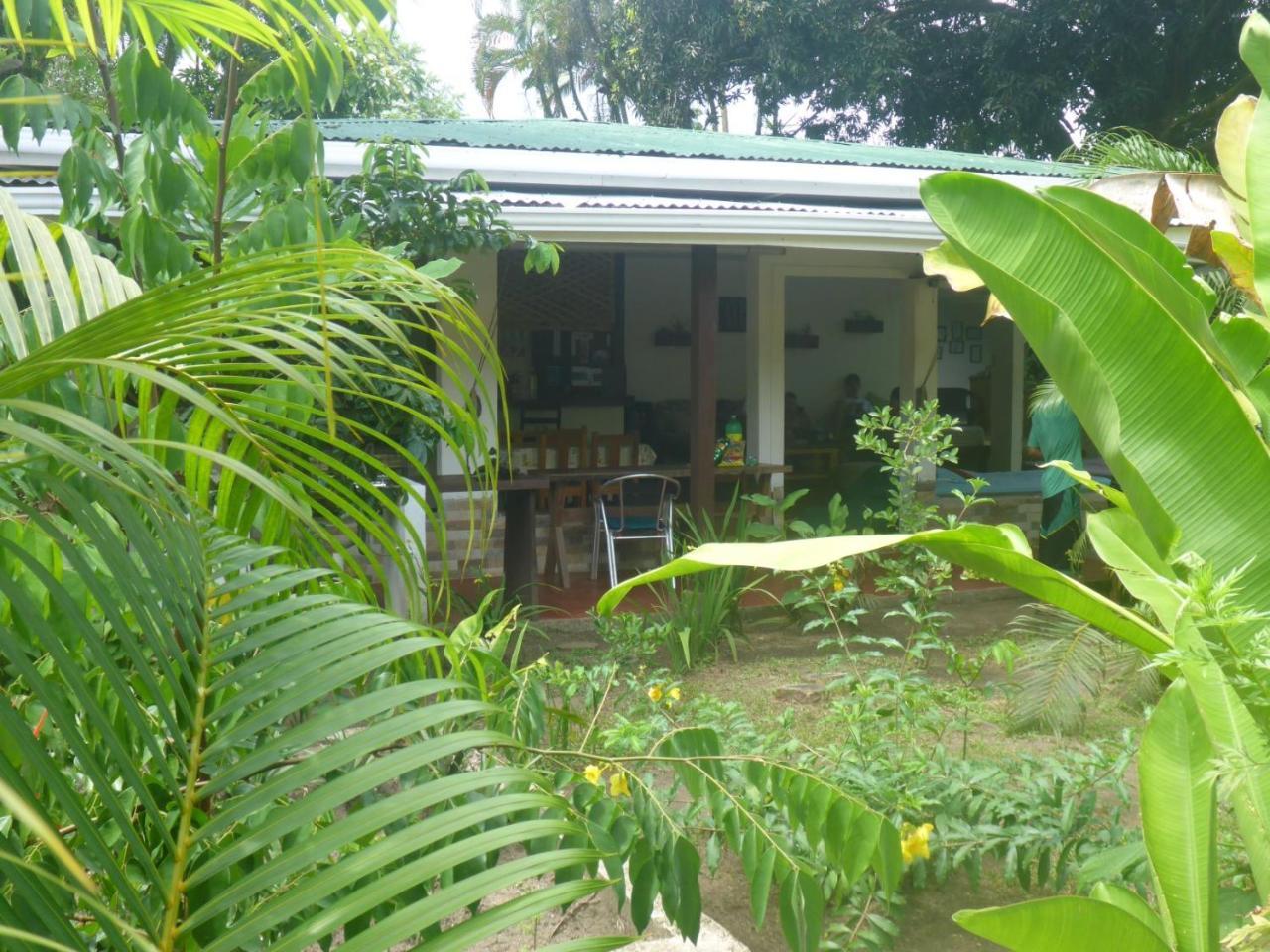 Aracari Garden * Tortuguero