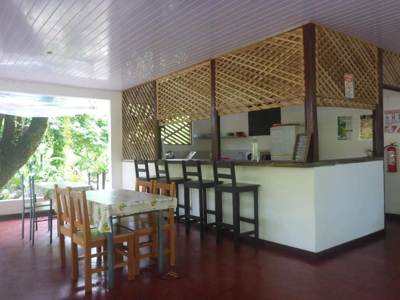 Aracari Garden