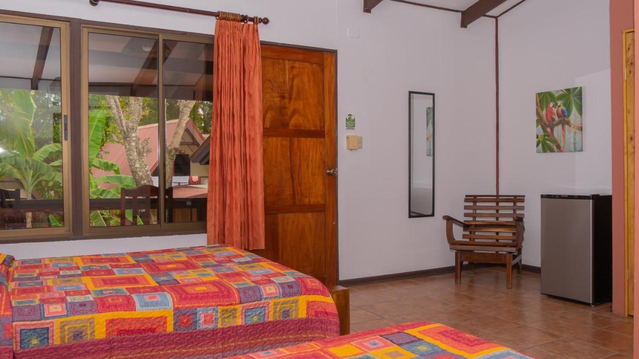 Ranchos Hotel 3*