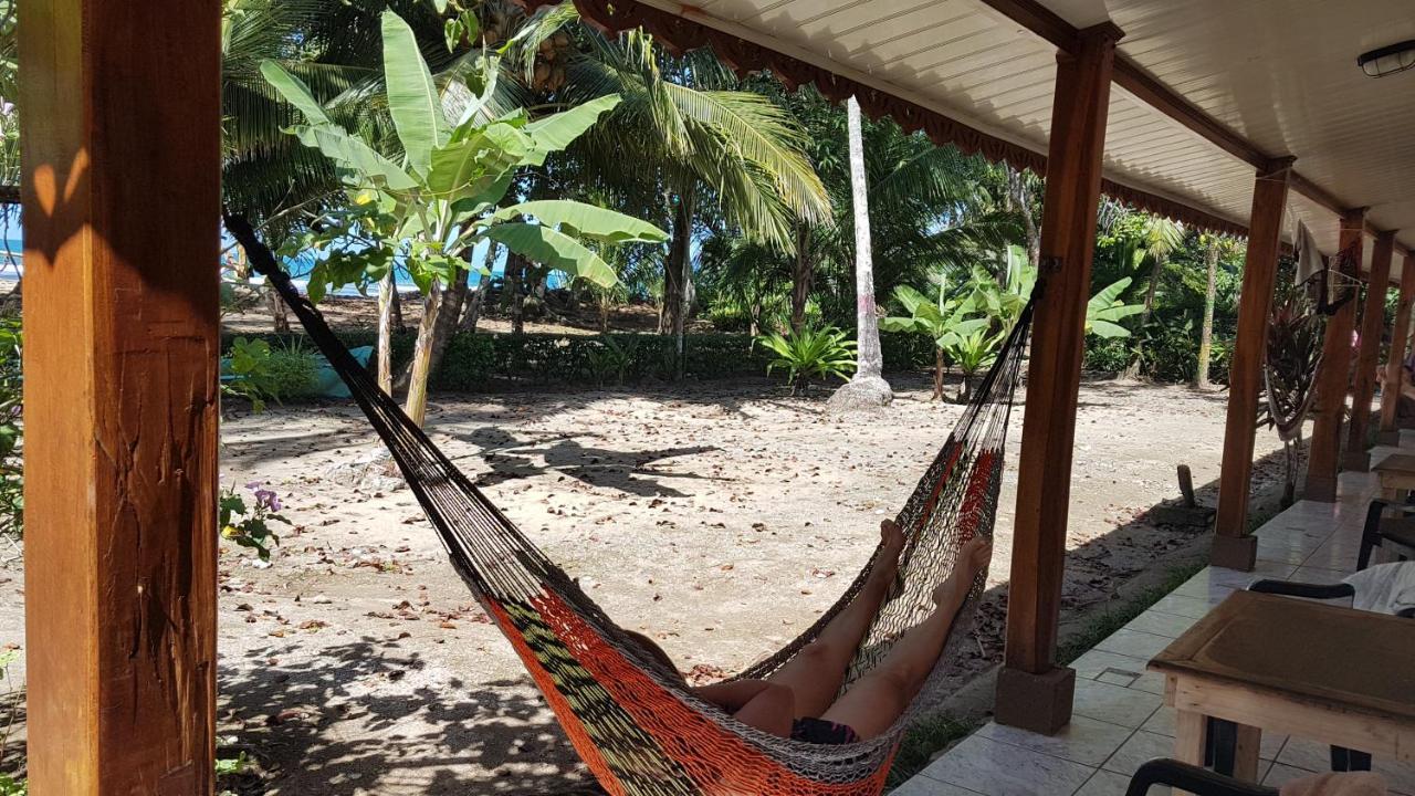 Yucca Beachfront Hotel 3*