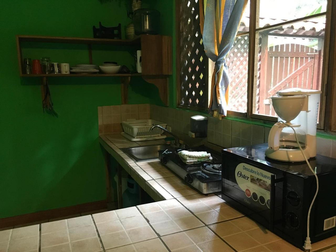 Las Casitas De Playa Negra Hostel