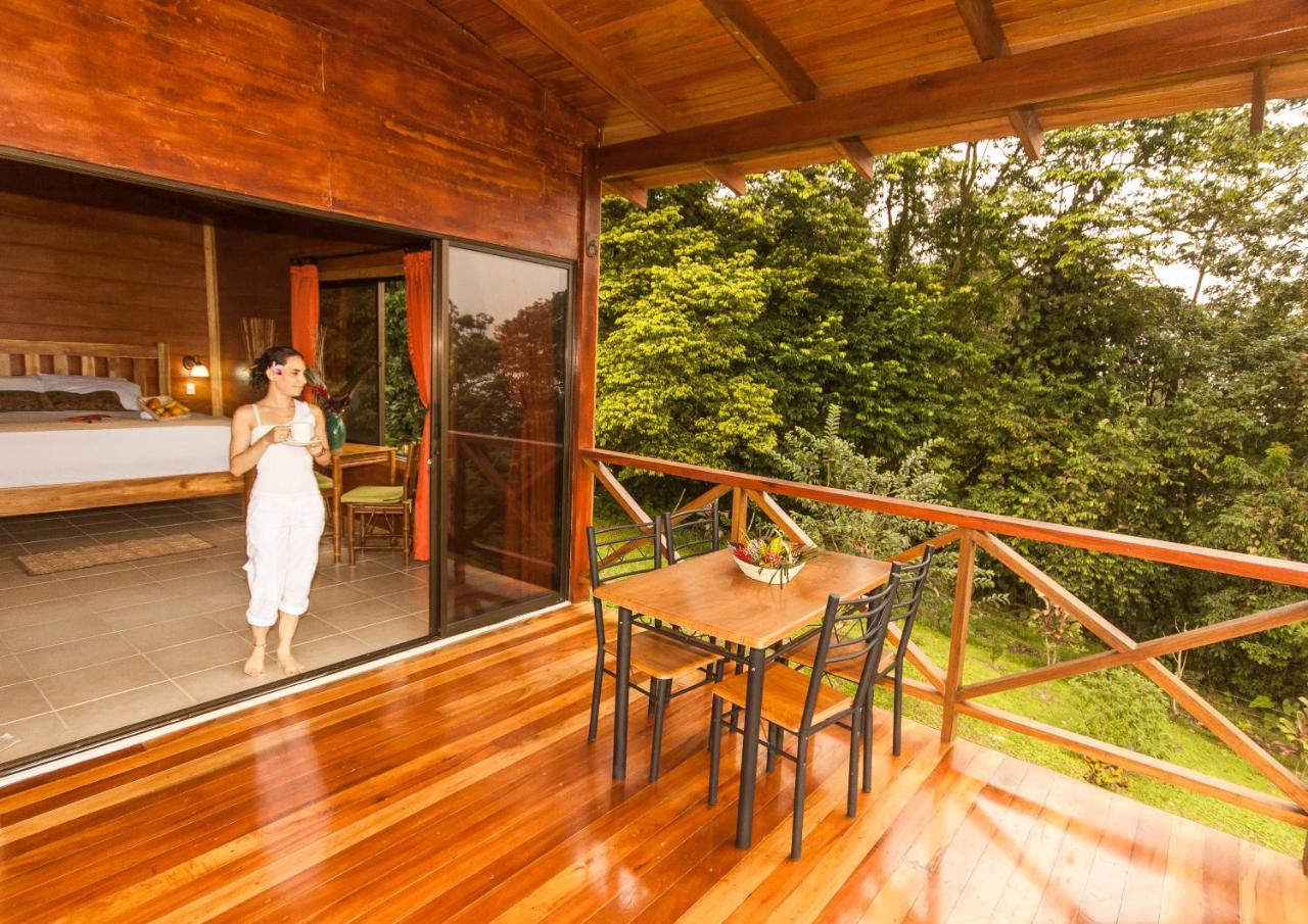 Waterfall Lodge *
