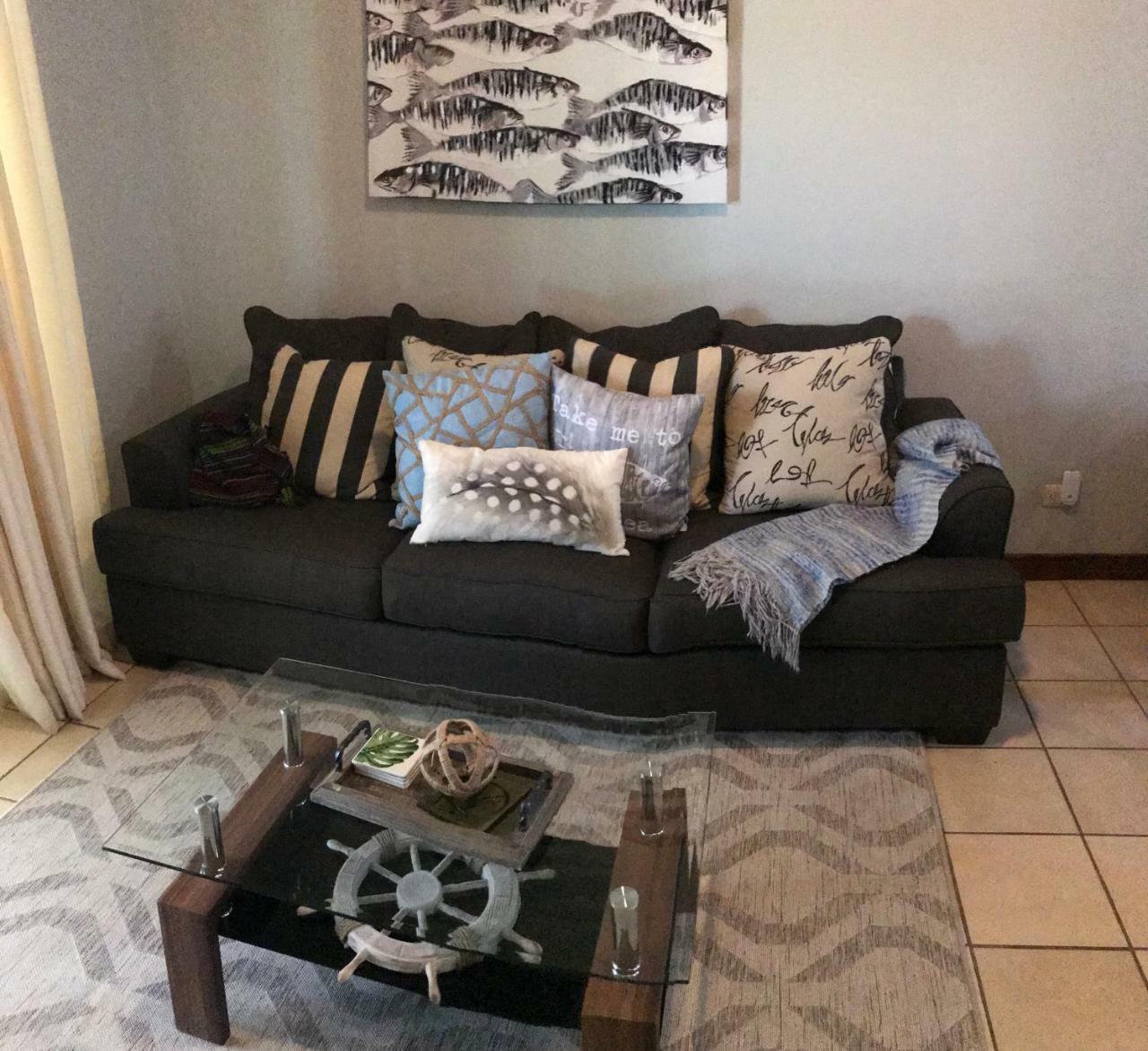 Beach Apartment *