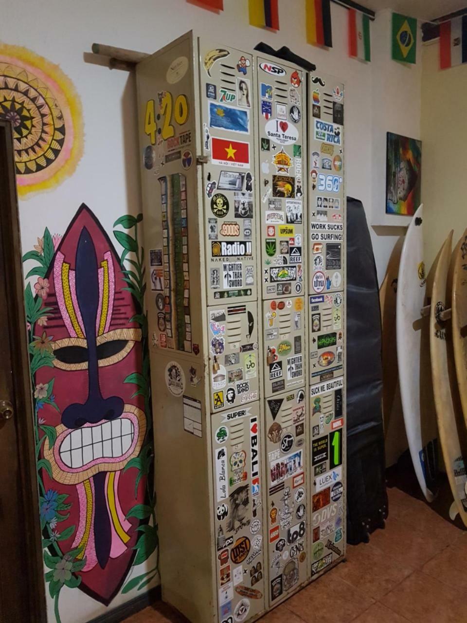 Slow Monkey Guest house *