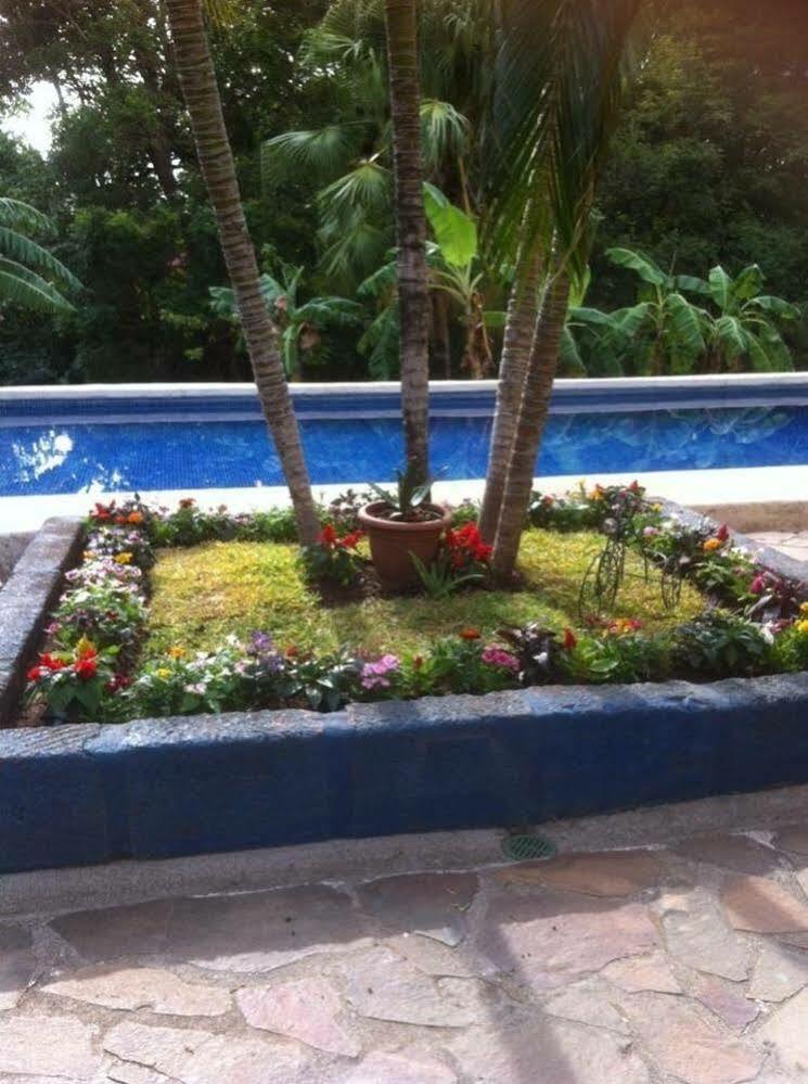 Cabinas Cigalou Tamarindo Hotel 2*