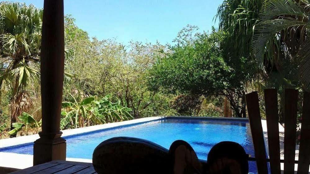 Cabinas Cigalou Tamarindo 2*
