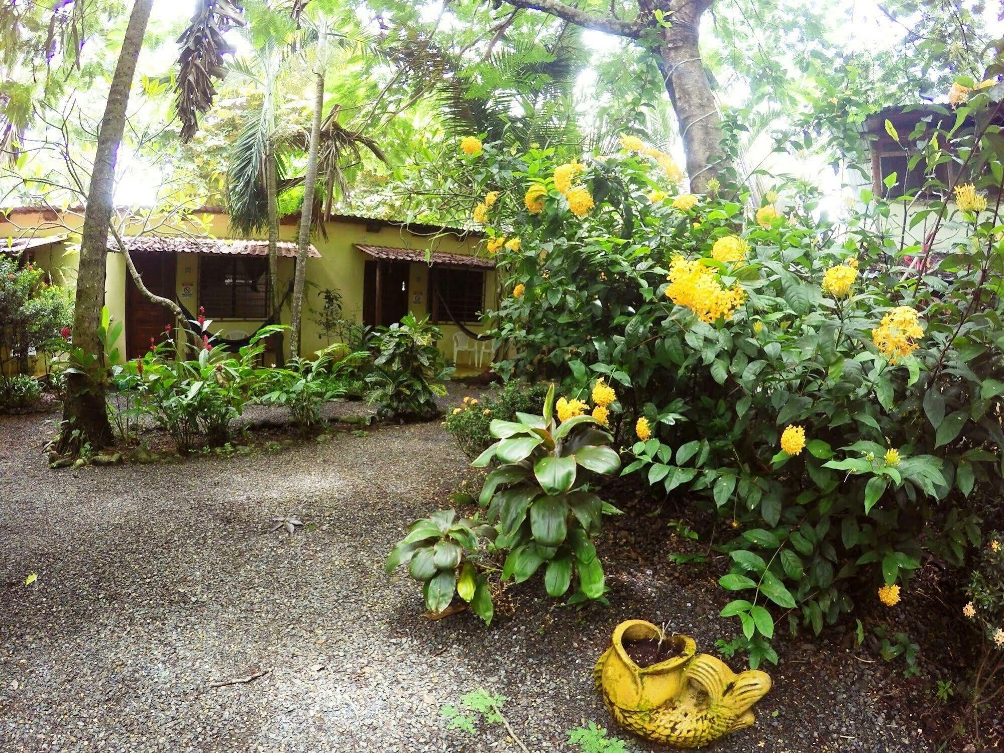 Tropical Sands Eco Hotel
