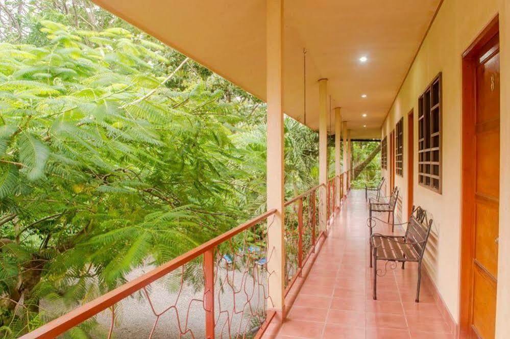 Tropical Sands Eco Hotel 2*