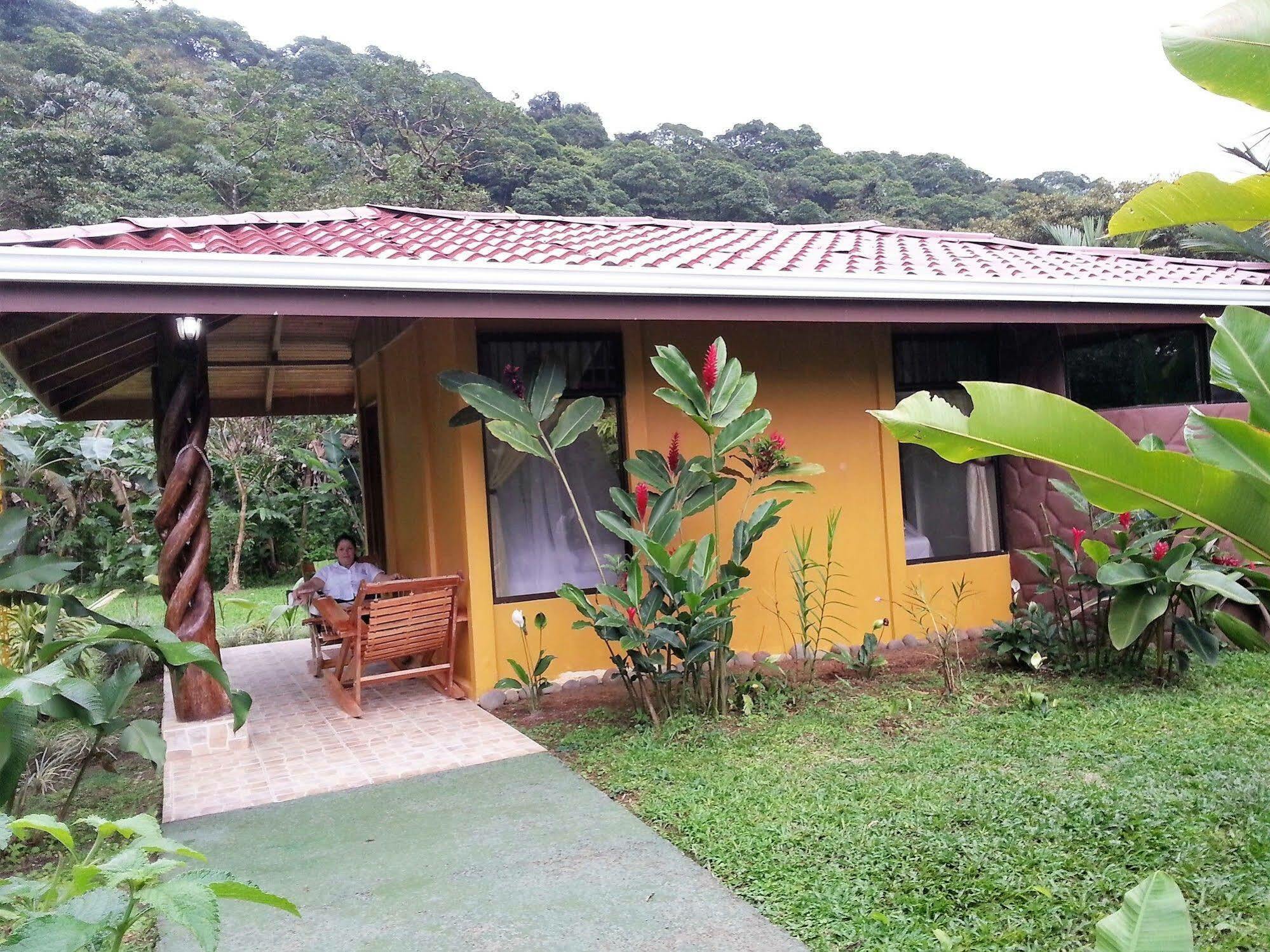 Hotel Catarata Rio Celeste 3*