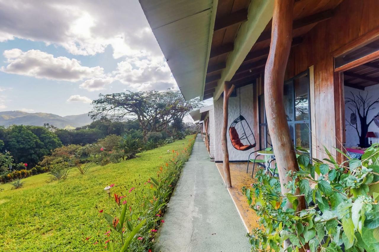 Hotel Arenal Volcano Lake