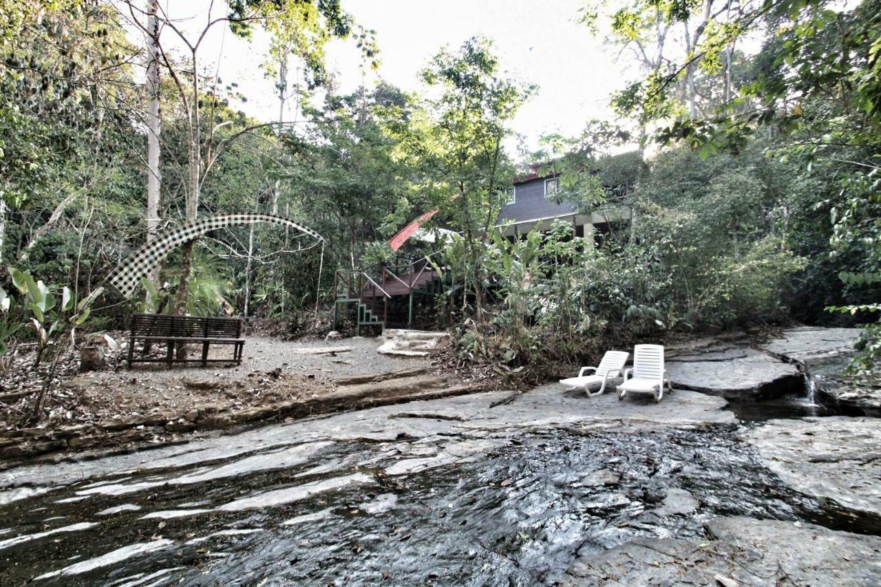 Waterfall Baru