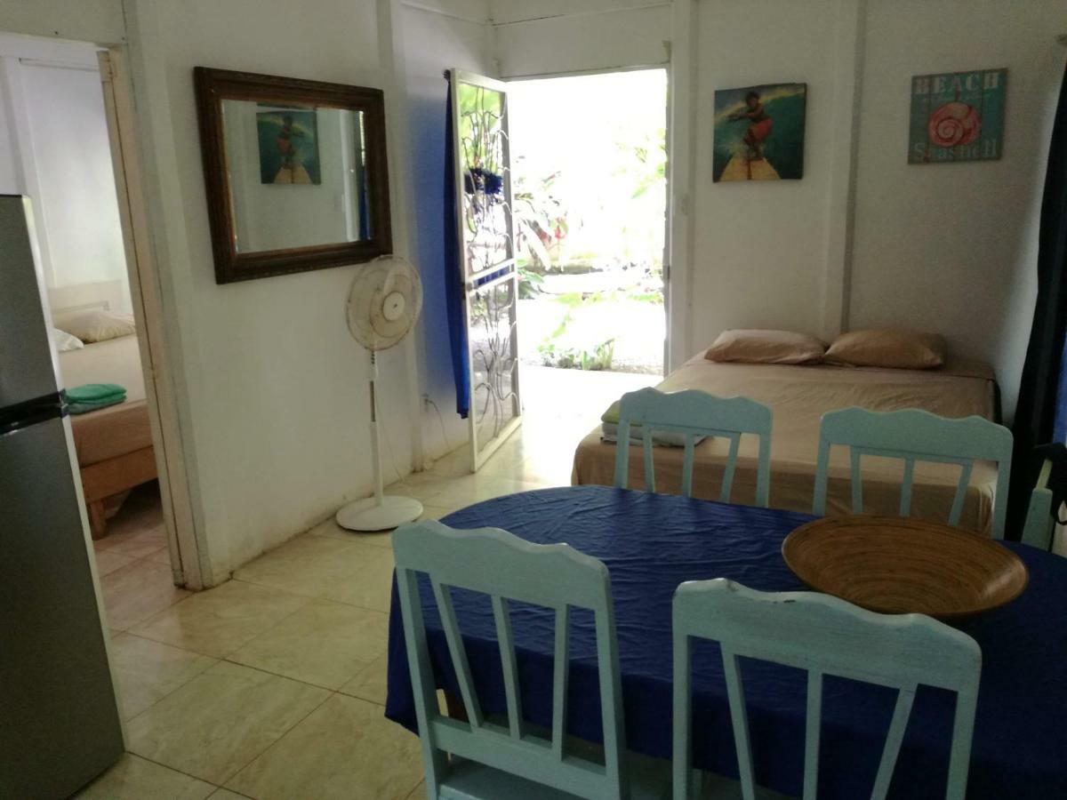 Casitas La Playa Guest house