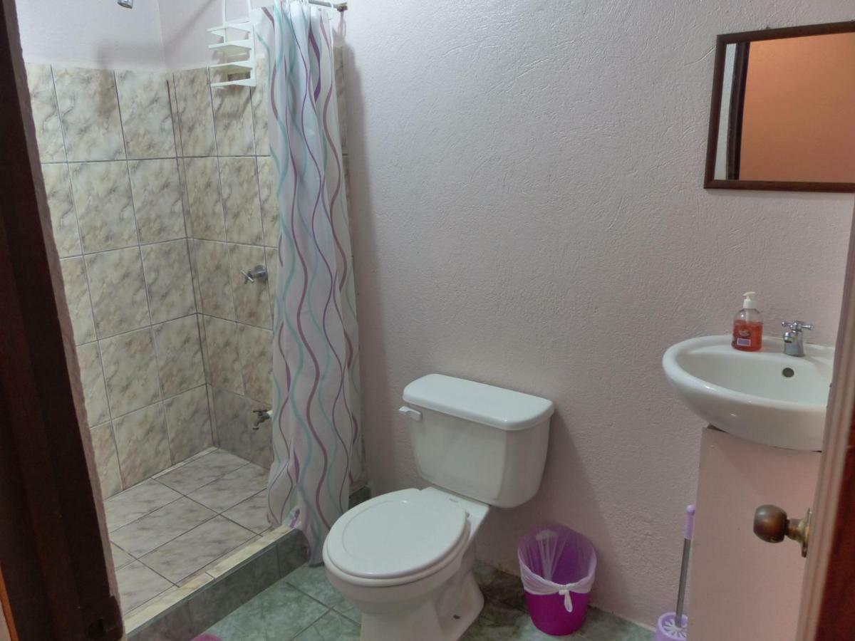 Cabinas Maritza Bed & Breakfast