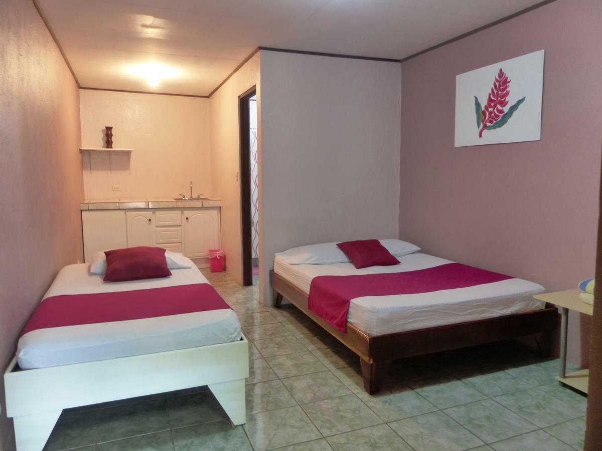 Cabinas Maritza Bed & Breakfast