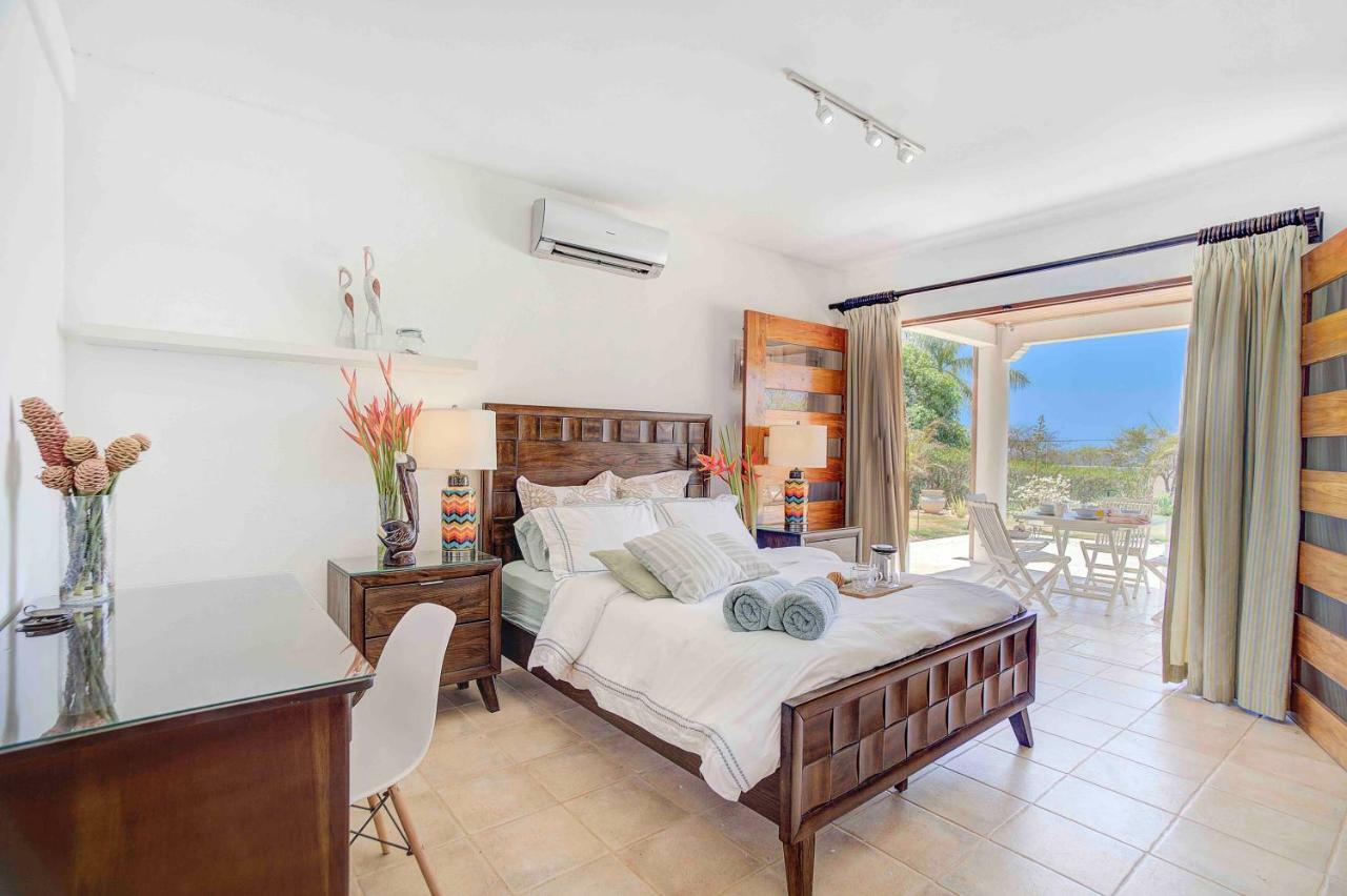 Casa Bougainvillea * Playa Junquillal