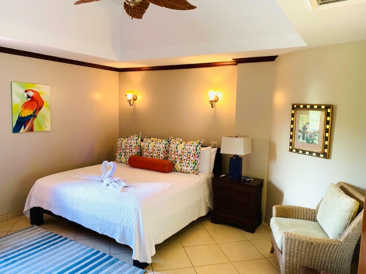 Pacifico Colonial Villa *