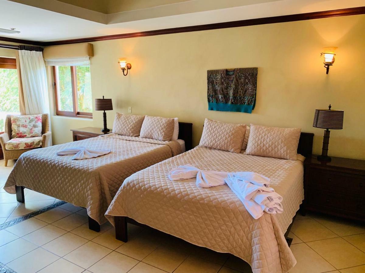 Pacifico Colonial Villa *