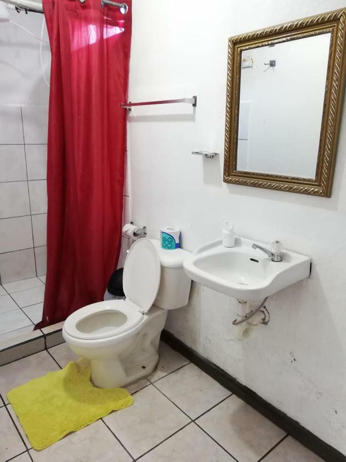 Cabinas Miss Miriam 2 Hotel