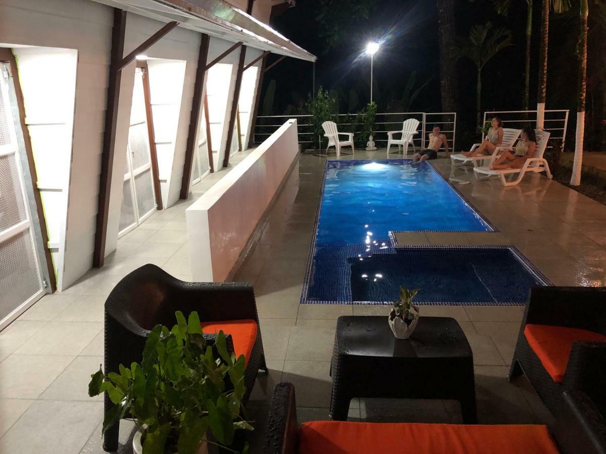 Hotel Ballena Dorada Uvita