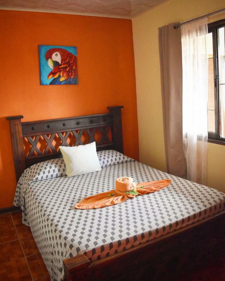 Cabinas The Corner * Golfito