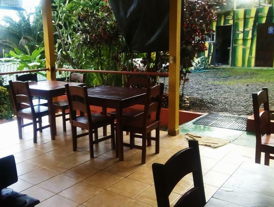 Big Bamboo De Hotel 2*