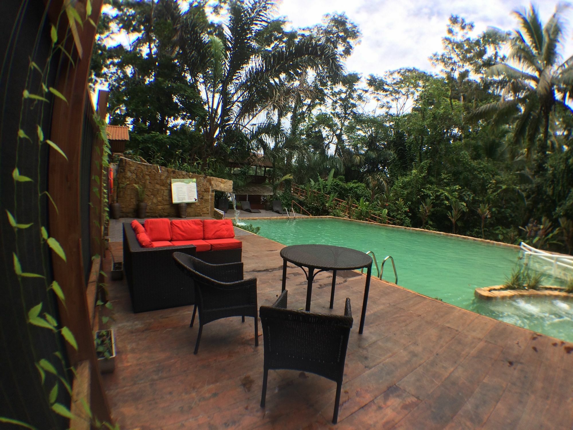 Rana Roja Hotel 2*
