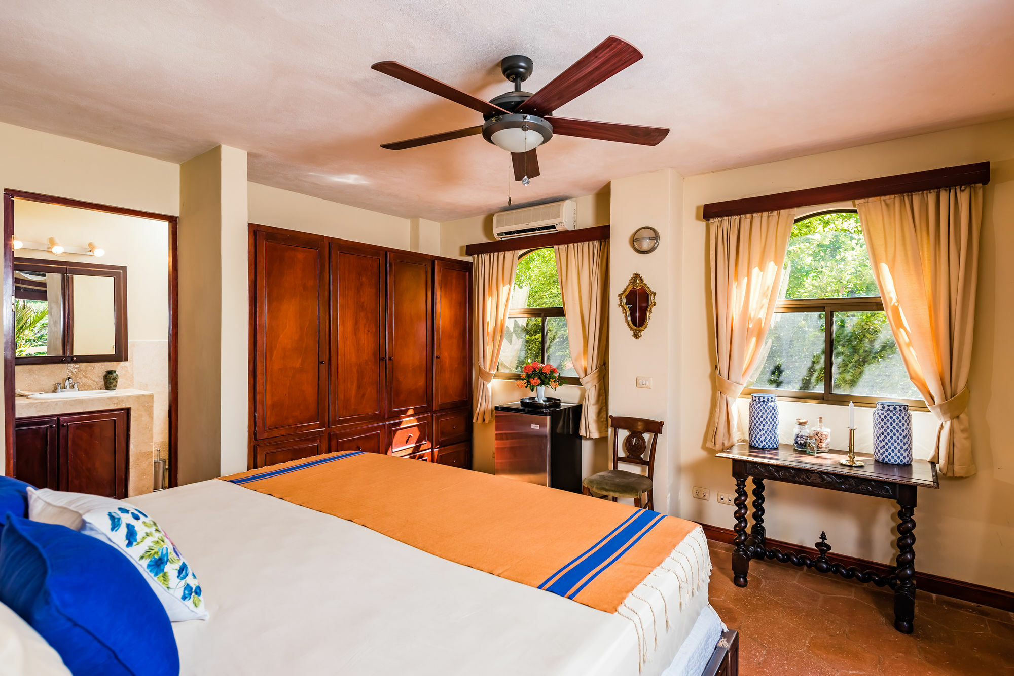 Nautilus Bed & Breakfast Tamarindo