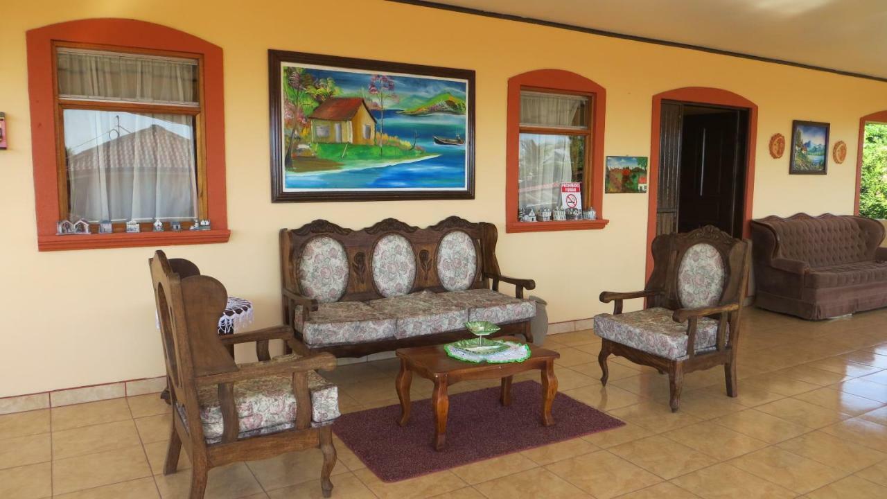 Bed & Breakfast Alta Barranca (Puntarenas)
