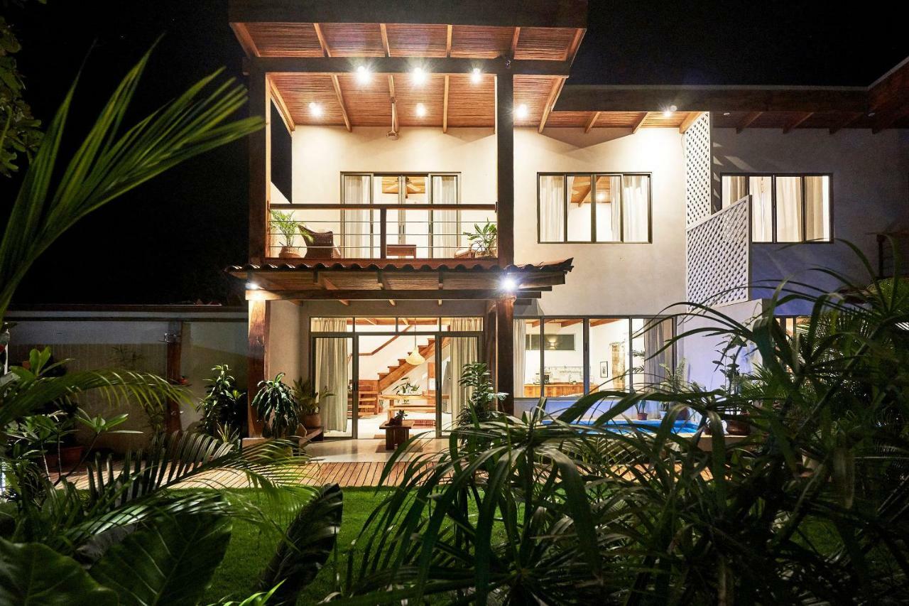 Amoi Villas *