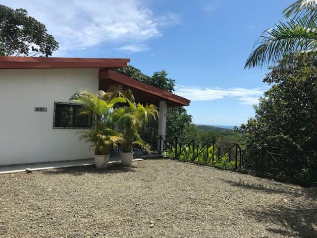 Villa Lambeau Ocean View 1 *